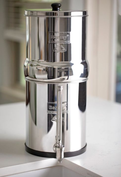 4815_big-berkey-water-view-spigot-lifestyle.jpg