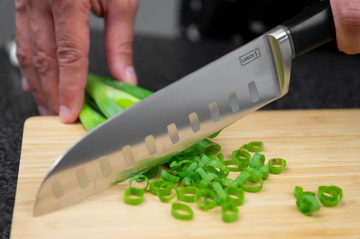 1718869627-rs7007_230430_tango-santoku_6-lpr.jpg