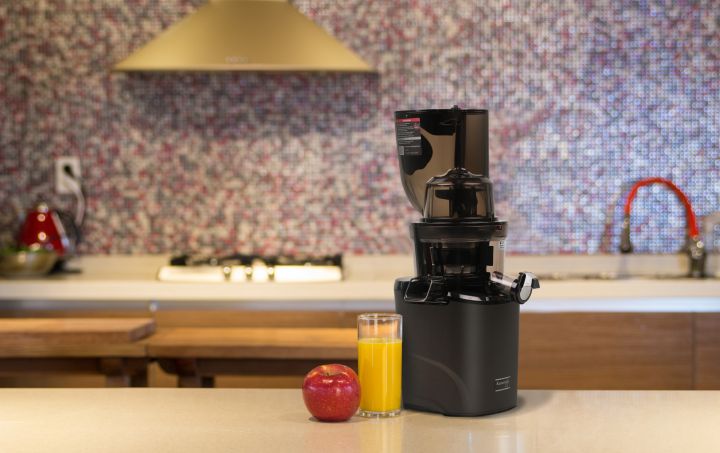 Kuvings Whole Slow Juicer REVO830 černá matnáKuvings Whole Slow Juicer REVO830 černá matná 1666348817-revo830-cerny-lf2.jpg